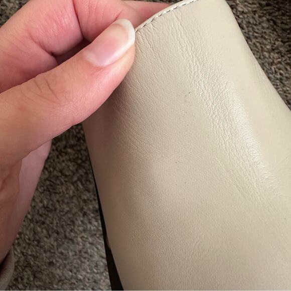 NEW ALOHAS Lorenzo Leather Cream Mules 37 6 - Picture 7 of 12